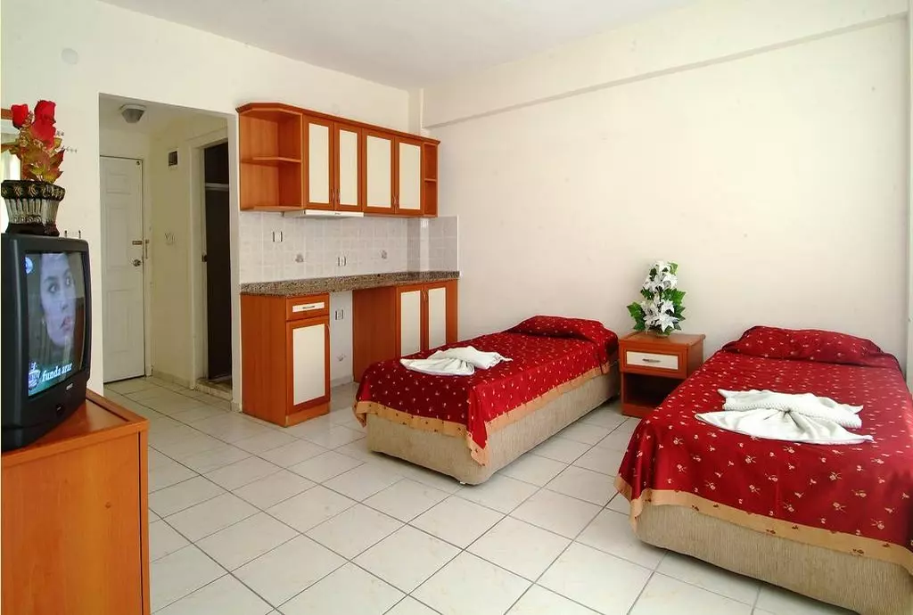 Hotel Hedef Golden_shabavizparvaz_09.jpg